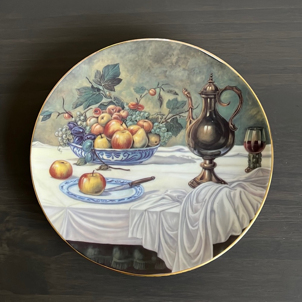 Limoges Decorative Fruit Still Life Plate with Gold Rim